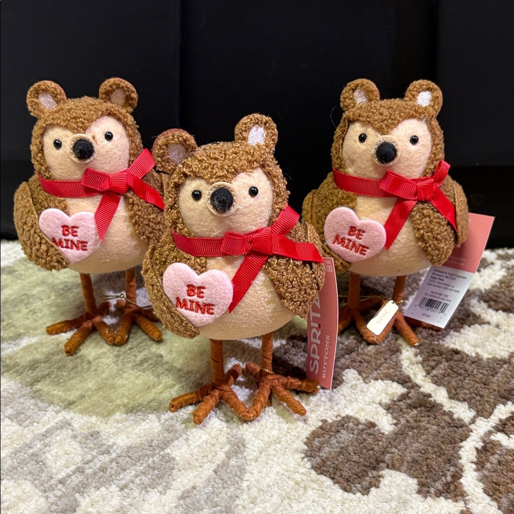 Spritz Valentine “Buttons” Bird